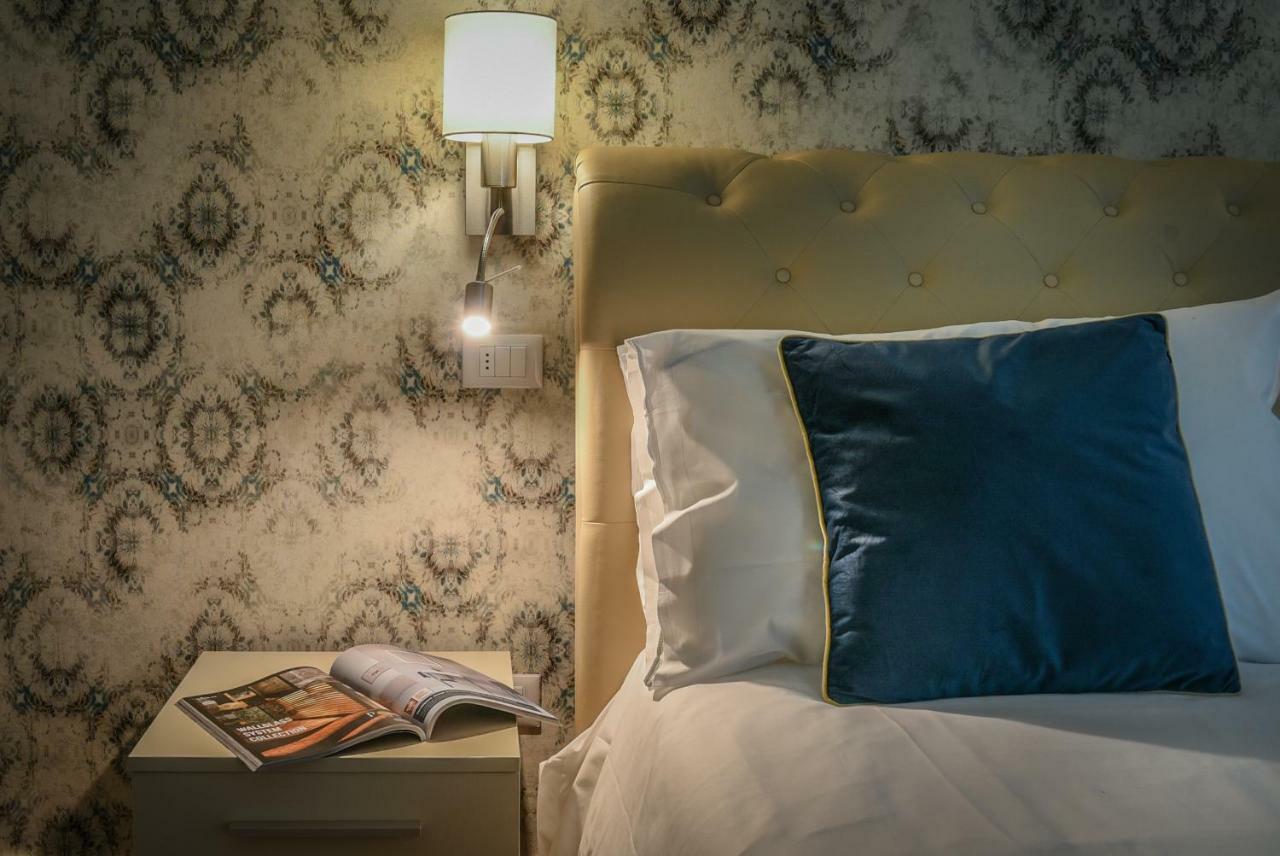 B&B H68 Аласио Екстериор снимка