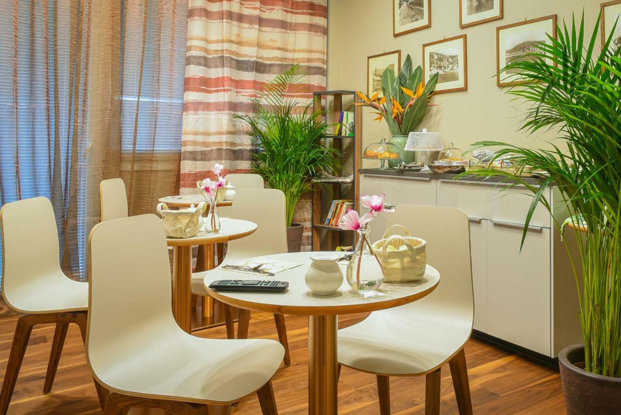 B&B H68 Аласио Екстериор снимка
